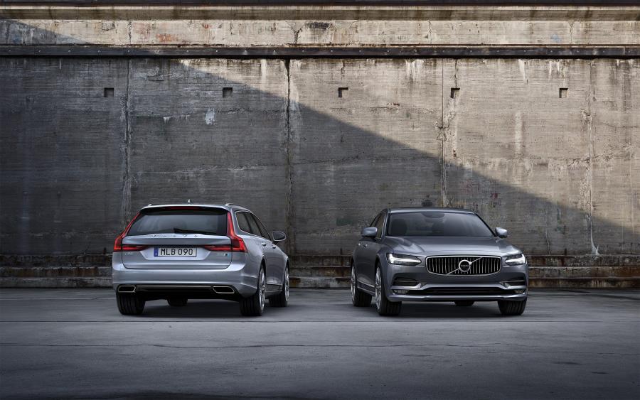  Volvo V90 D5 Cross Country 2016 года  (WW) (фото 36 из 36)